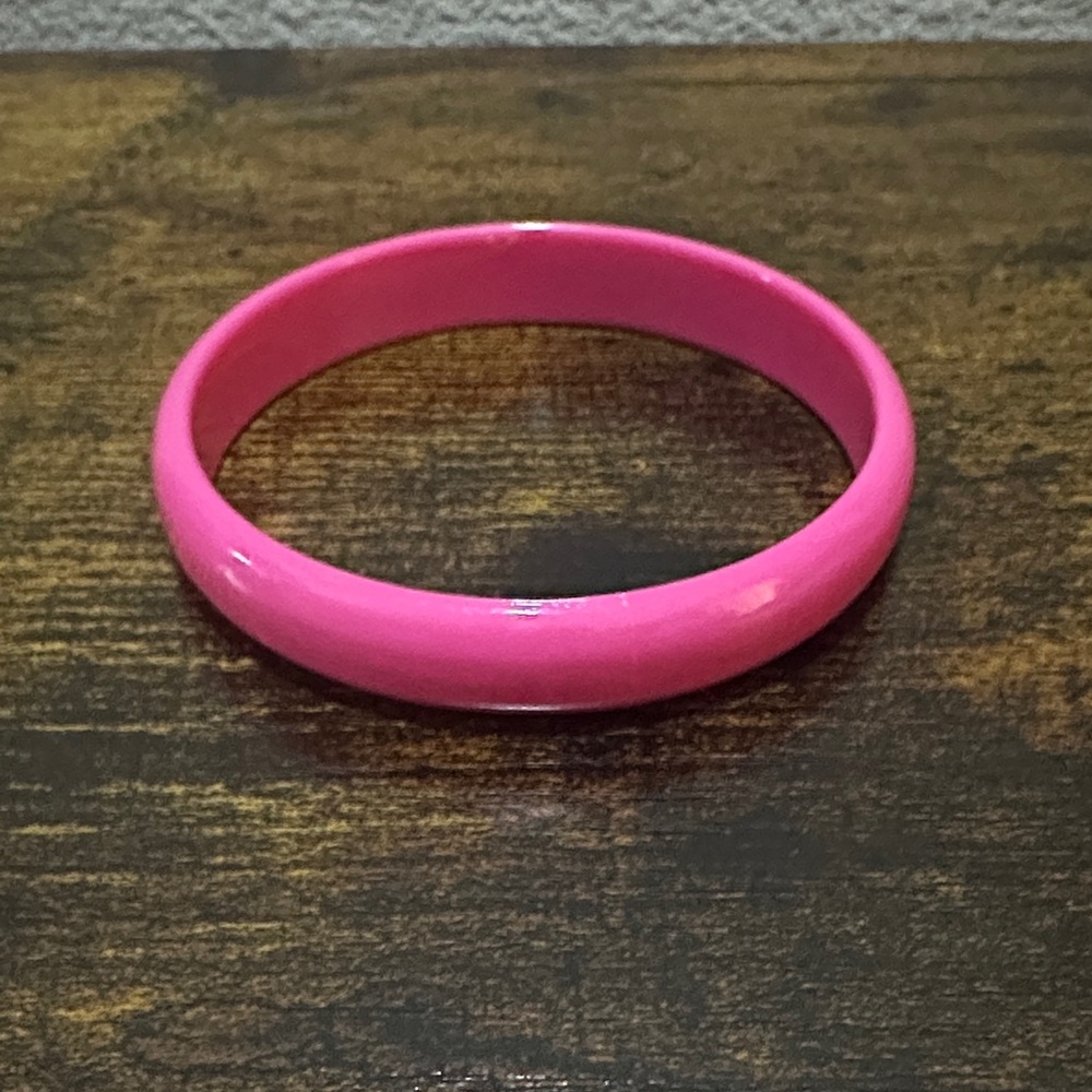 Vibrant Vintage Pink Bangle Bracelet